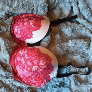 Victoria’s Secret Dream Angels Lined Demi Bra
